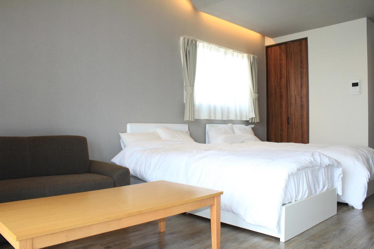 Gate Inn Наґо Екстер'єр фото